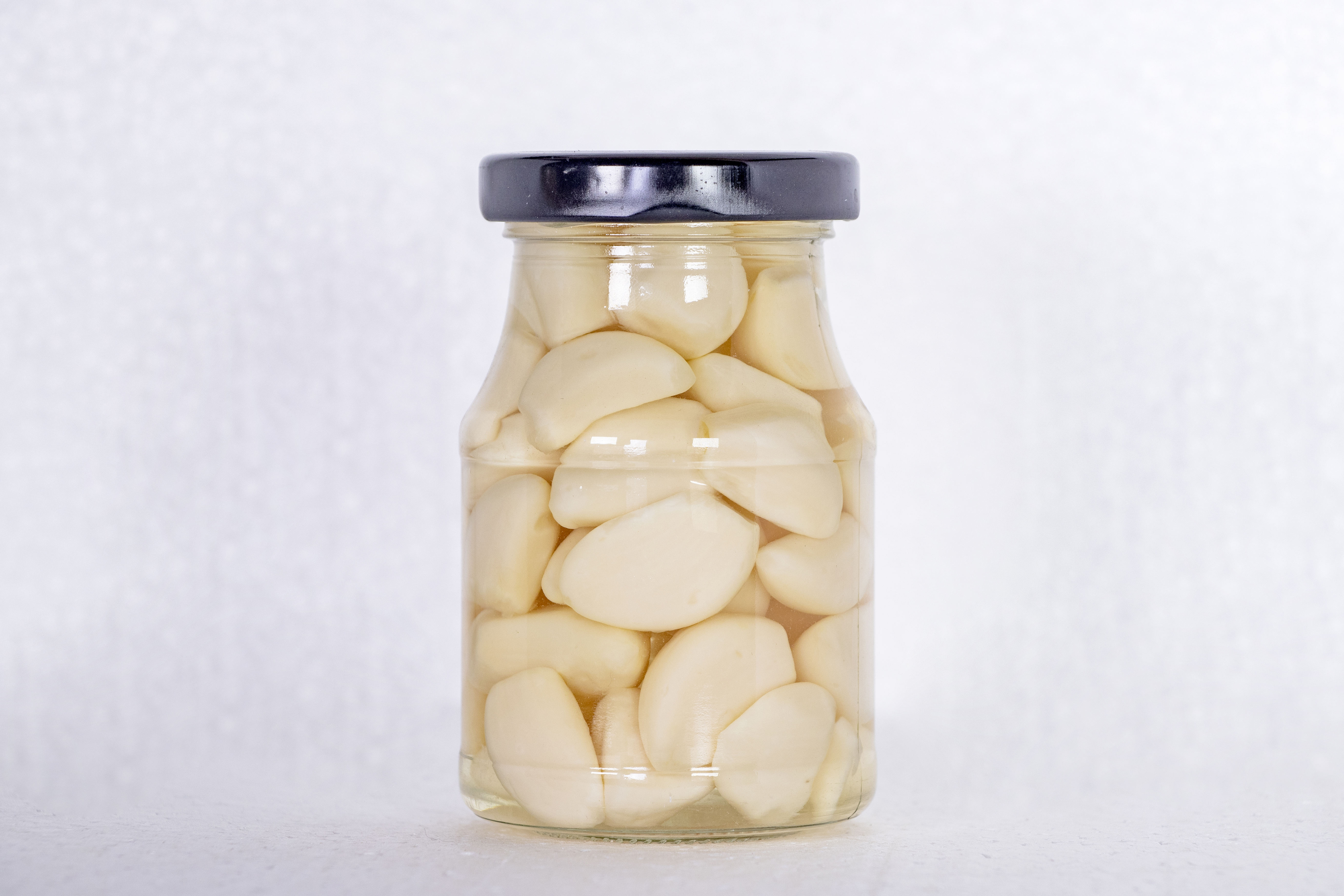 GARLIC CLOVES INWATER-6.76oz
